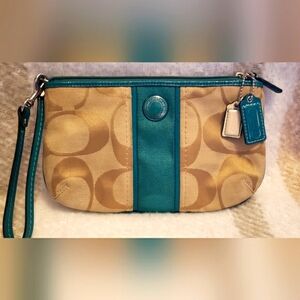 COACH Tan and Teal Signature Clutch EUC